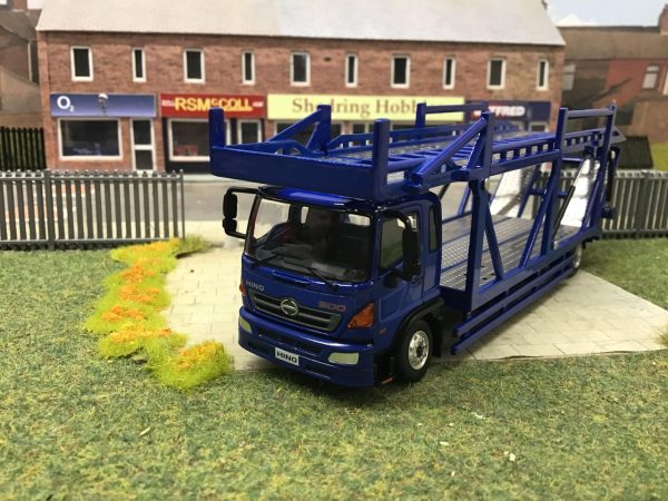 Tiny City Hino 500 Vehicle Transporter (Blue) - [1:64 Scale]