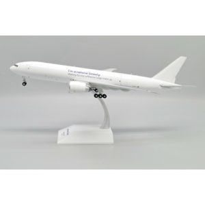 JC Wings 1/200 Lufthansa Cargo Boeing 777-200LRF Natural Beauty D-ALFJ with Stand